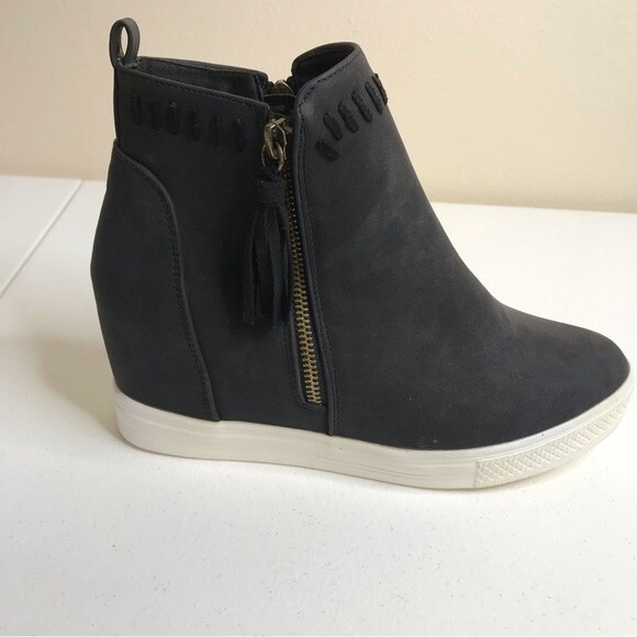 CCOCCI Taylor Hidden Wedge Bootie Sneaker Tassel Zip Black Women Size 9 - Picture 2 of 15